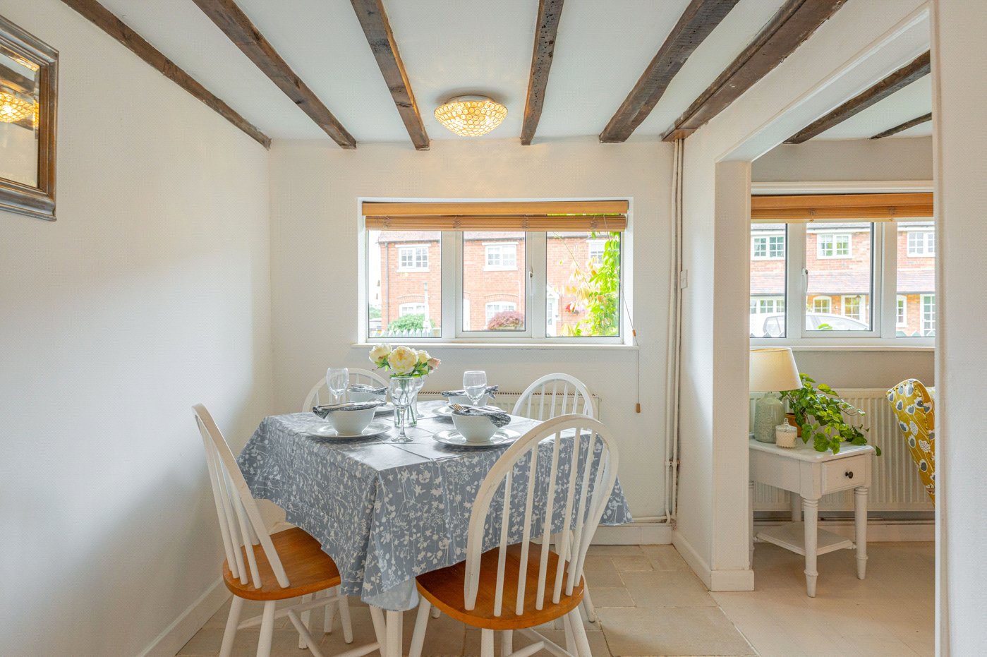 Dining Close